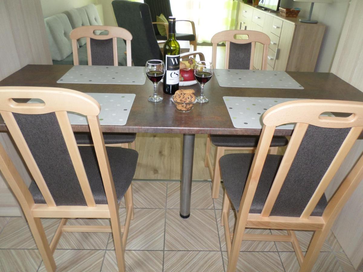 Lakoparki Apartman Veszprém Exterior foto