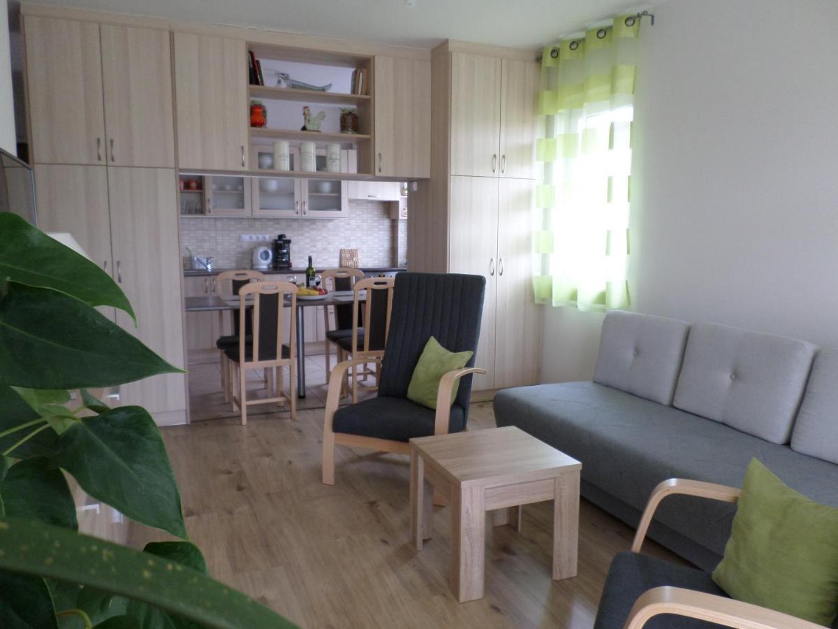 Lakoparki Apartman Veszprém Exterior foto
