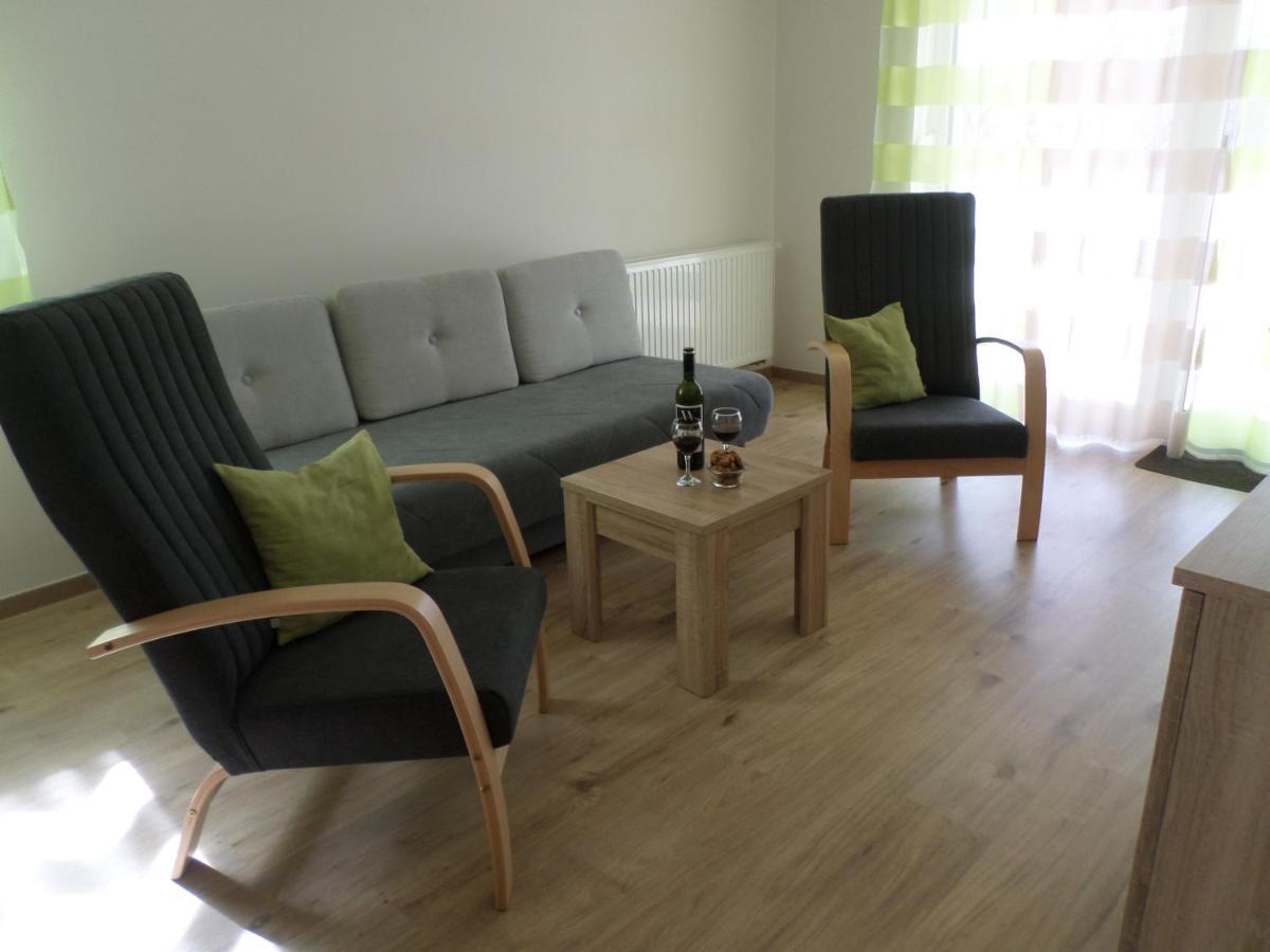 Lakoparki Apartman Veszprém Exterior foto