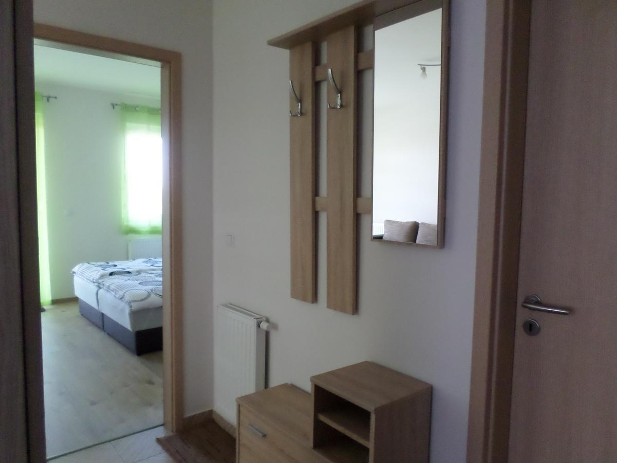 Lakoparki Apartman Veszprém Exterior foto